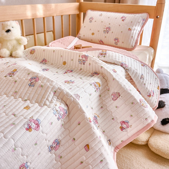 91家纺网 家纺一手货源 找家纺 X猫先生 2025新款全棉双层纱婴幼儿童床盖夹棉床单睡垫薄床垫子母婴级 玩趣萌物