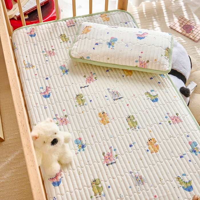 91家纺网 家纺一手货源 找家纺 （总）X猫先生 2025新款全棉双层纱婴幼儿童床盖夹棉床单睡垫薄床垫子母婴级