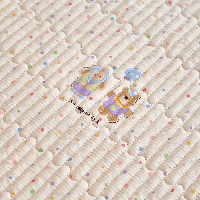 91家纺网 家纺一手货源 找家纺 X猫先生 2025新款全棉双层纱婴幼儿童床盖夹棉床单睡垫薄床垫子母婴级 幸运小伙伴