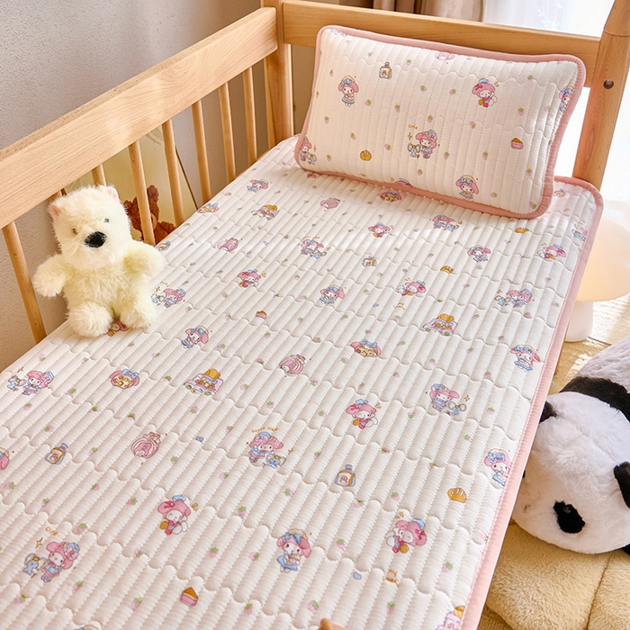 91家纺网 家纺一手货源 找家纺 X猫先生 2025新款全棉双层纱婴幼儿童床盖夹棉床单睡垫薄床垫子母婴级 玩趣萌物