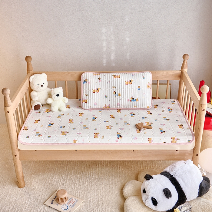 91家纺网 家纺一手货源 找家纺 X猫先生 2025新款全棉双层纱婴幼儿童床盖夹棉床单睡垫薄床垫子母婴级 狗狗礼物