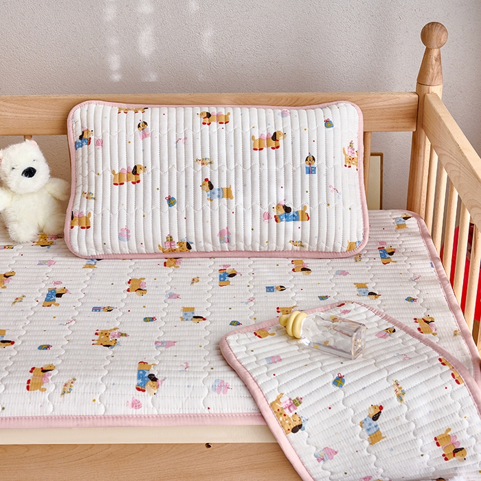 91家纺网 家纺一手货源 找家纺 X猫先生 2025新款全棉双层纱婴幼儿童床盖夹棉床单睡垫薄床垫子母婴级 狗狗礼物