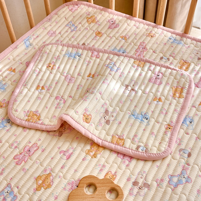 91家纺网 家纺一手货源 找家纺 X猫先生 2025新款全棉双层纱婴幼儿童床盖夹棉床单睡垫薄床垫子母婴级 花漾小熊