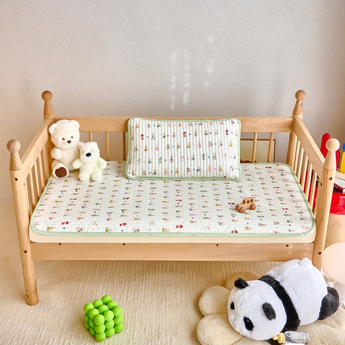 91家纺网 家纺一手货源 找家纺 X猫先生 2025新款全棉双层纱婴幼儿童床盖夹棉床单睡垫薄床垫子母婴级 甜心兔乐园