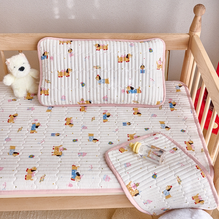 91家纺网 家纺一手货源 找家纺 X猫先生 2025新款全棉双层纱婴幼儿童床盖夹棉床单睡垫薄床垫子母婴级 狗狗礼物