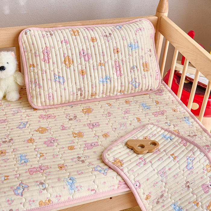 91家纺网 家纺一手货源 找家纺 X猫先生 2025新款全棉双层纱婴幼儿童床盖夹棉床单睡垫薄床垫子母婴级 花漾小熊