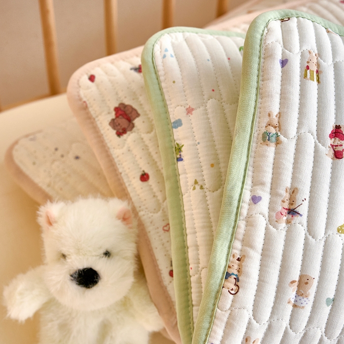 91家纺网 家纺一手货源 找家纺 X猫先生 2025新款全棉双层纱婴幼儿童床盖夹棉床单睡垫薄床垫子母婴级 组合图仅供展示