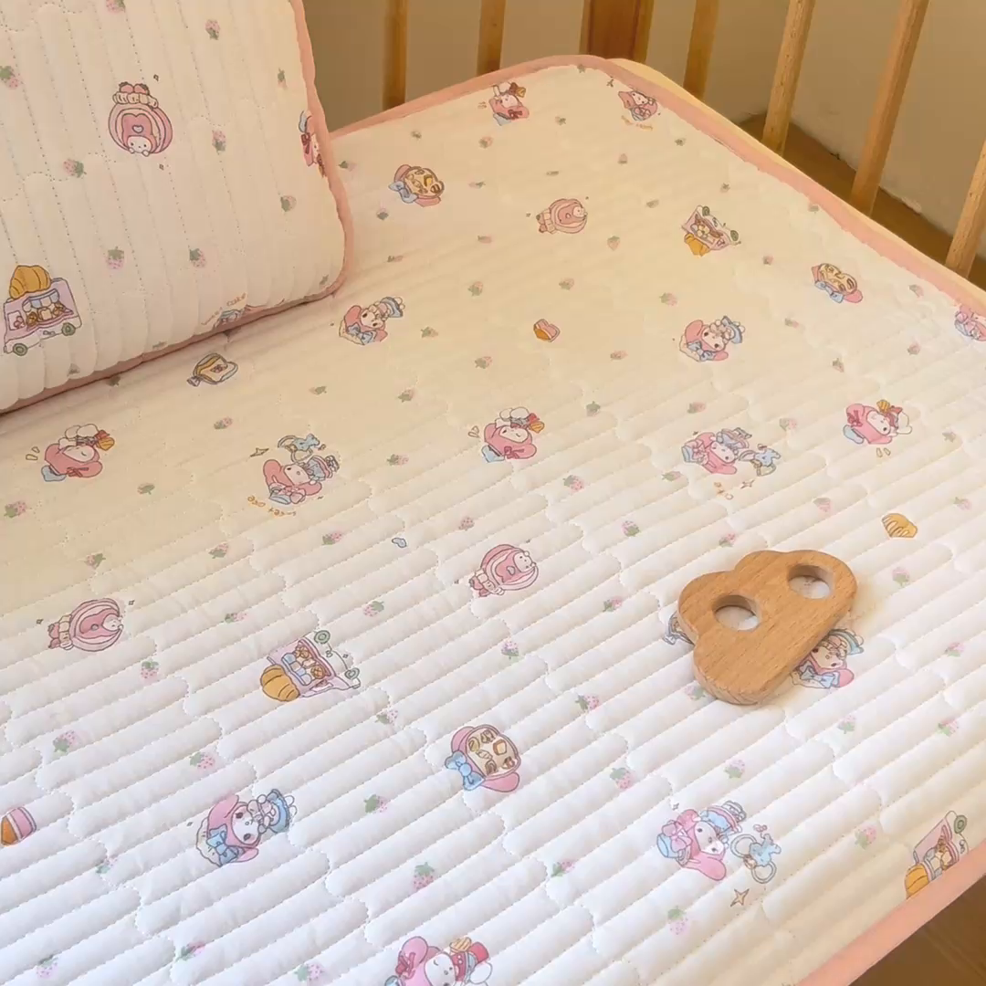 91家纺网 家纺一手货源 找家纺 X猫先生 2025新款全棉双层纱婴幼儿童床盖夹棉床单睡垫薄床垫子母婴级 玩趣萌物