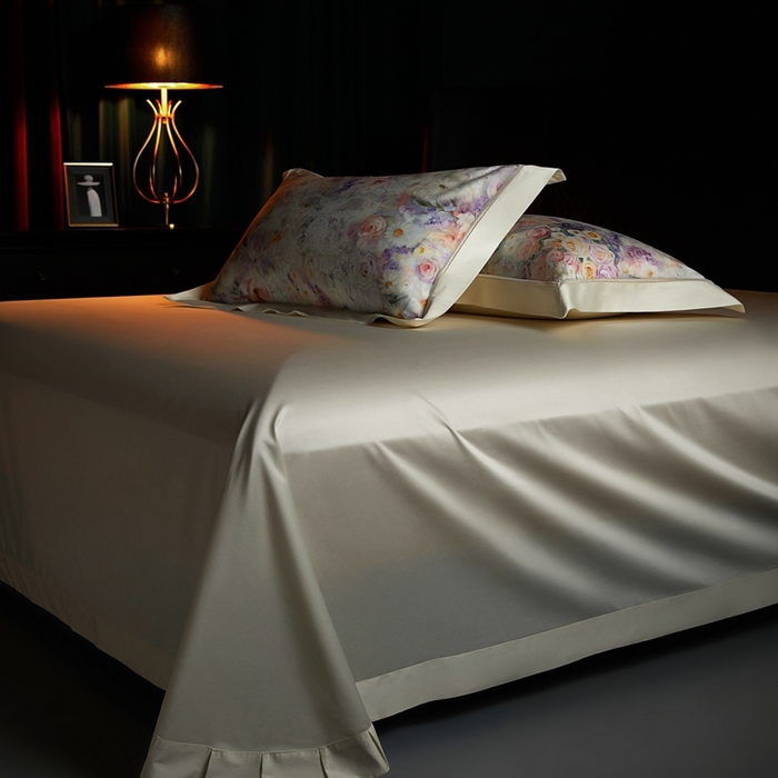 91家纺网 家纺一手货源 找家纺 米多多 2025新款长绒棉纯棉数码镂空四件套-维密庄园 维密庄园-米杏