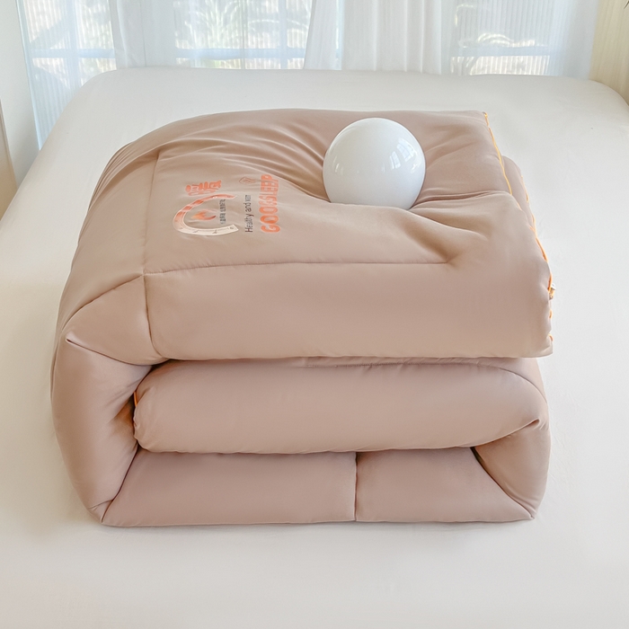 91家纺网 家纺一手货源 找家纺 （总）美尔惠家纺 2025新款母婴级直播热款超柔冬被被子被芯-方格系列