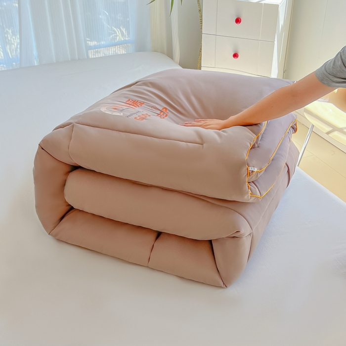 91家纺网 家纺一手货源 找家纺 美尔惠家纺 2025新款母婴级直播热款超柔冬被被子被芯-方格系列 方格-豆沙粉