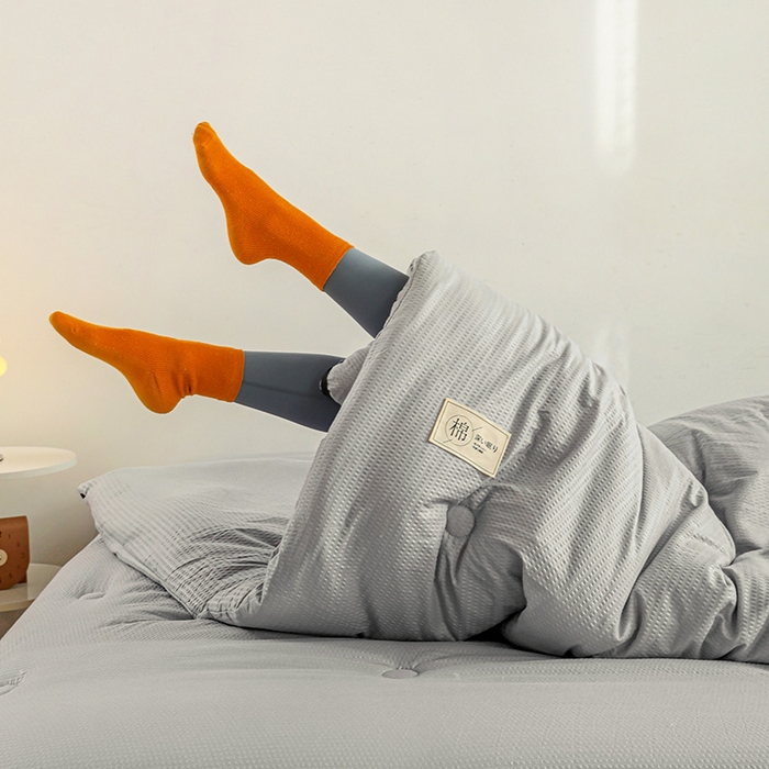 91家纺网 家纺一手货源 找家纺 美尔惠家纺 2025新款泡泡纱无染超柔亲肤被芯冬被四季被被子被芯 无染-浅灰