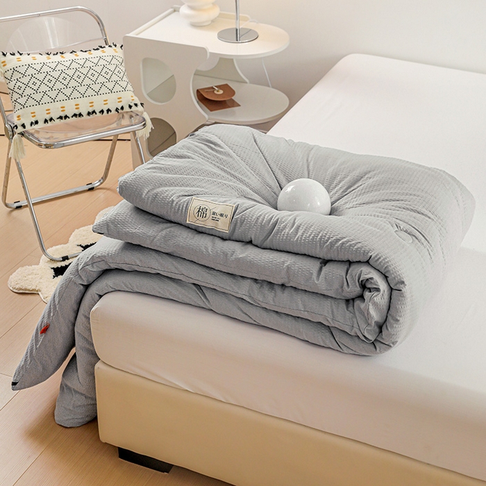 91家纺网 家纺一手货源 找家纺 美尔惠家纺 2025新款泡泡纱无染超柔亲肤被芯冬被四季被被子被芯 无染-浅灰