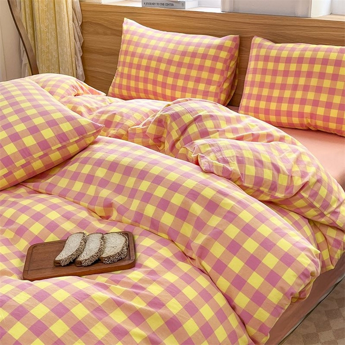 91家纺网 家纺一手货源 找家纺 美尔惠家纺 2025直播热款无印风色织水洗四件套简约格子款学生宿舍三件套床单款 粉黄中格