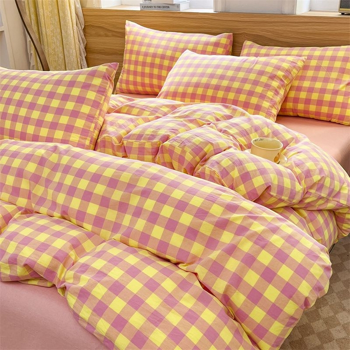 91家纺网 家纺一手货源 找家纺 美尔惠家纺 2025直播热款无印风色织水洗四件套简约格子款学生宿舍三件套床单款 粉黄中格