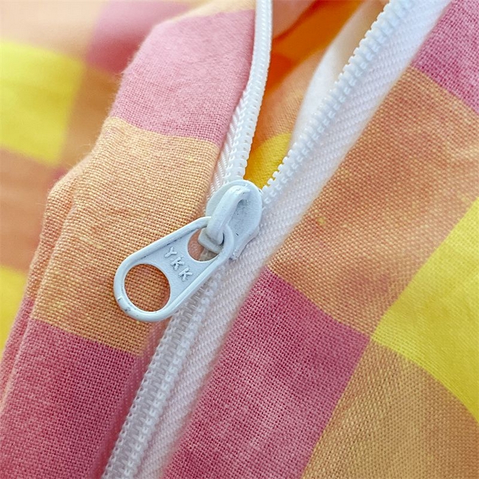 91家纺网 家纺一手货源 找家纺 美尔惠家纺 2025直播热款无印风色织水洗四件套简约格子款学生宿舍三件套床单款 粉黄中格