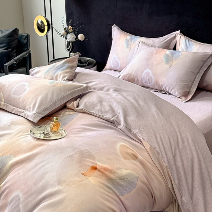 91家纺网 家纺一手货源 找家纺 喜四方 2025新款加厚天丝棉磨毛数码印花四件套 寄情绯叶-粉