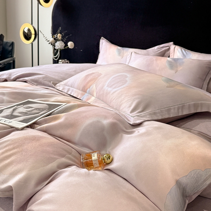 91家纺网 家纺一手货源 找家纺 喜四方 2025新款加厚天丝棉磨毛数码印花四件套 寄情绯叶-粉