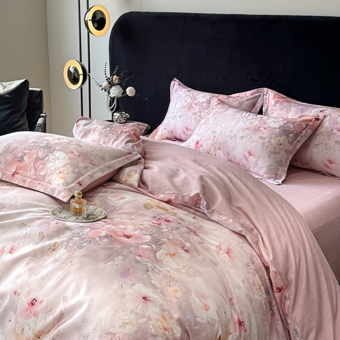 91家纺网 家纺一手货源 找家纺 喜四方 2025新款加厚天丝棉磨毛数码印花四件套 澜音花束-粉