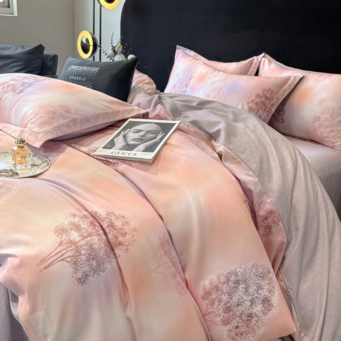 91家纺网 家纺一手货源 找家纺 喜四方 2025新款加厚天丝棉磨毛数码印花四件套 密林-粉