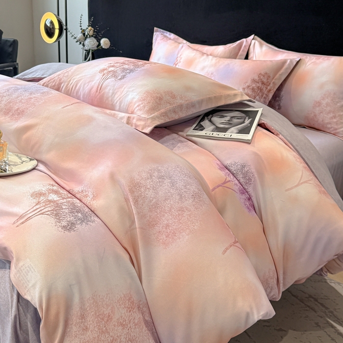 91家纺网 家纺一手货源 找家纺 喜四方 2025新款加厚天丝棉磨毛数码印花四件套 密林-粉