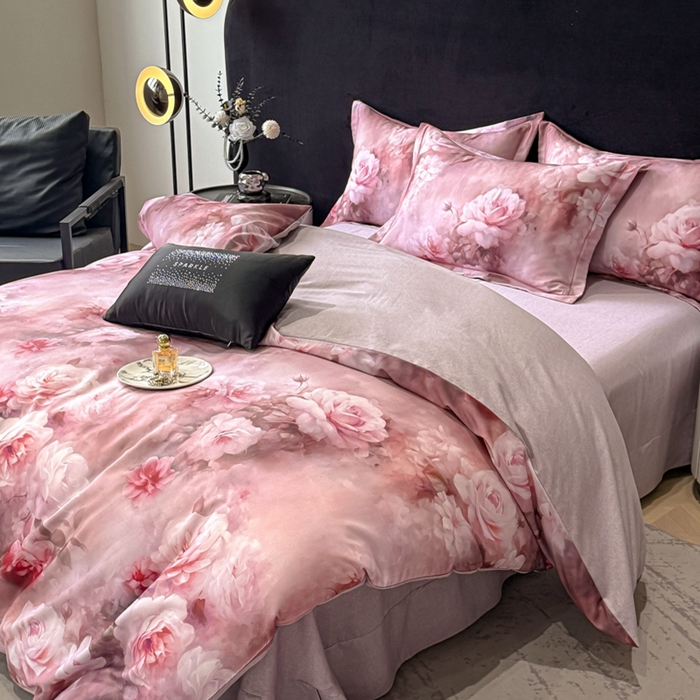 91家纺网 家纺一手货源 找家纺 喜四方 2025新款加厚天丝棉磨毛数码印花四件套 绮梦-粉