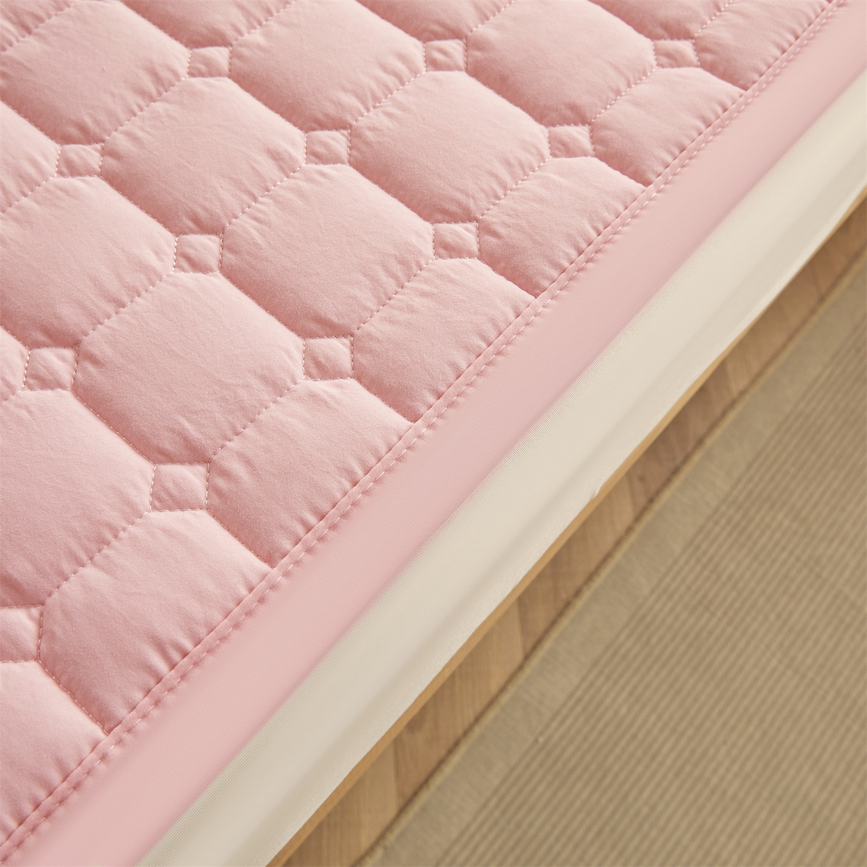 91家纺网 家纺一手货源 找家纺 （总）恒爱家纺 2025新款学生季糯糯棉纯色床护垫