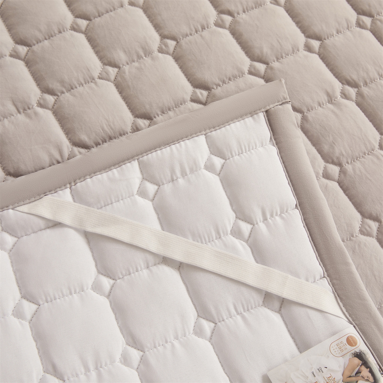 91家纺网 家纺一手货源 找家纺 恒爱家纺 2025新款学生季糯糯棉纯色床护垫 灰