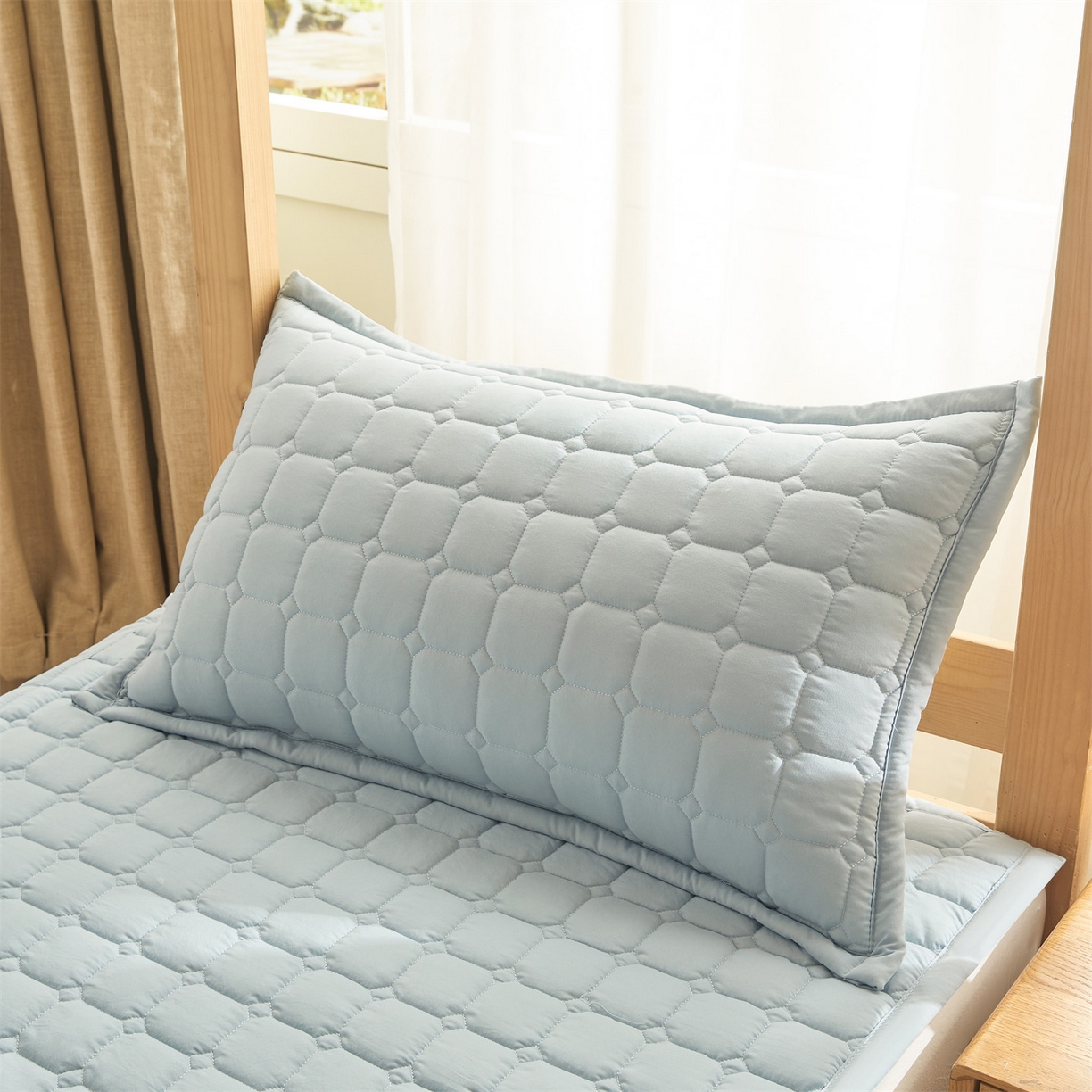 91家纺网 家纺一手货源 找家纺 恒爱家纺 2025新款学生季糯糯棉纯色床护垫 蓝