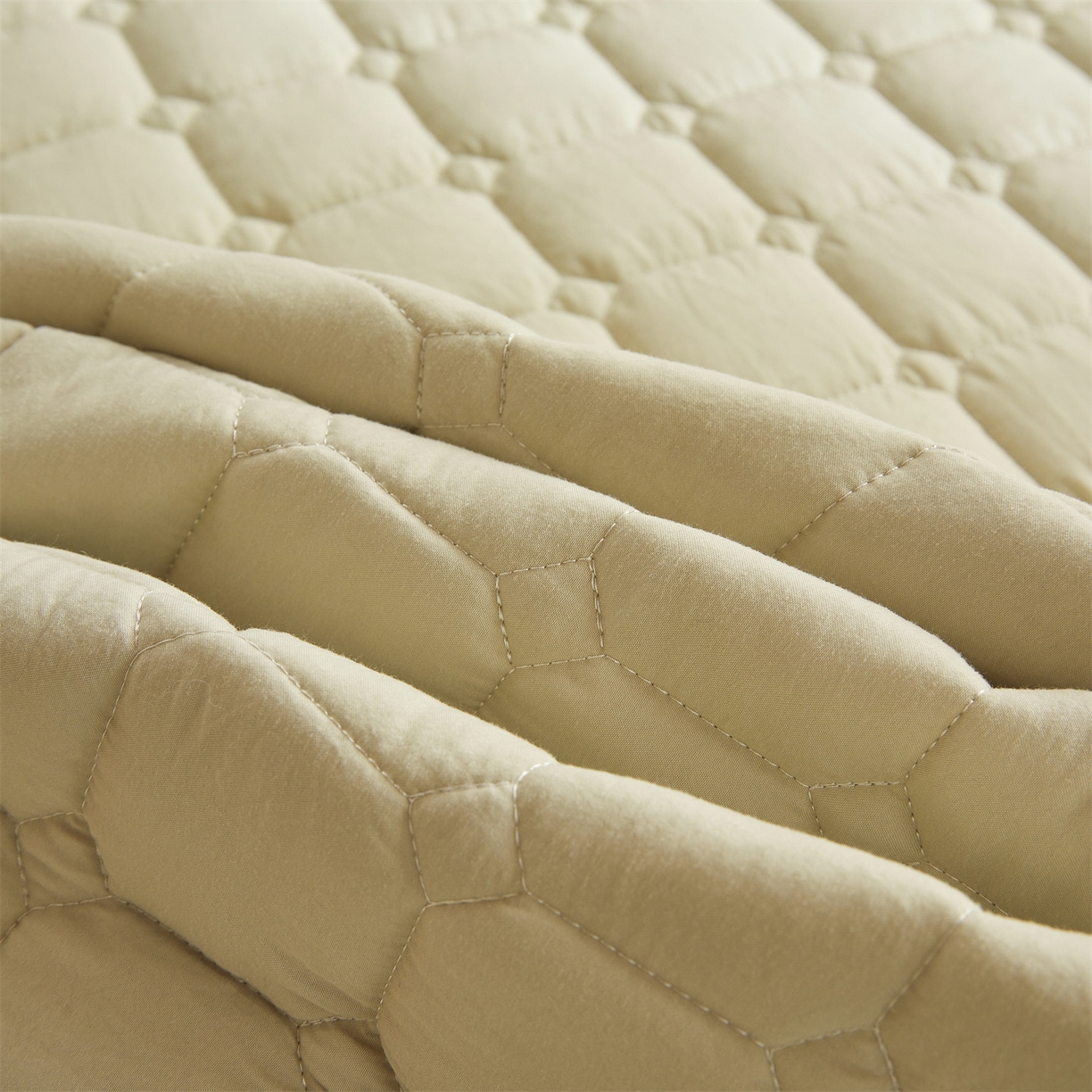 91家纺网 家纺一手货源 找家纺 恒爱家纺 2025新款学生季糯糯棉纯色床护垫 浅绿