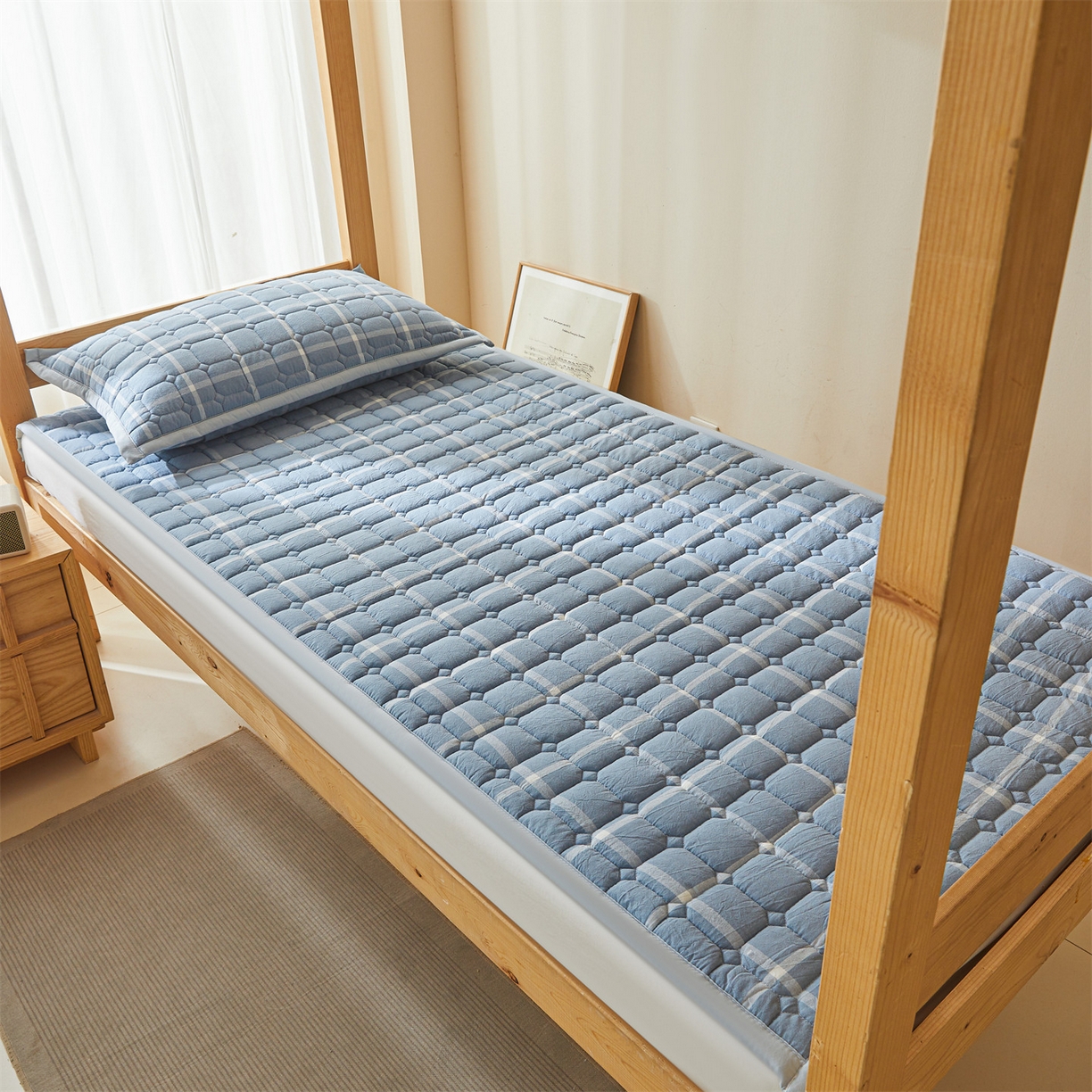 91家纺网 家纺一手货源 找家纺 （总）恒爱家纺 2025新款全棉印花格子床垫