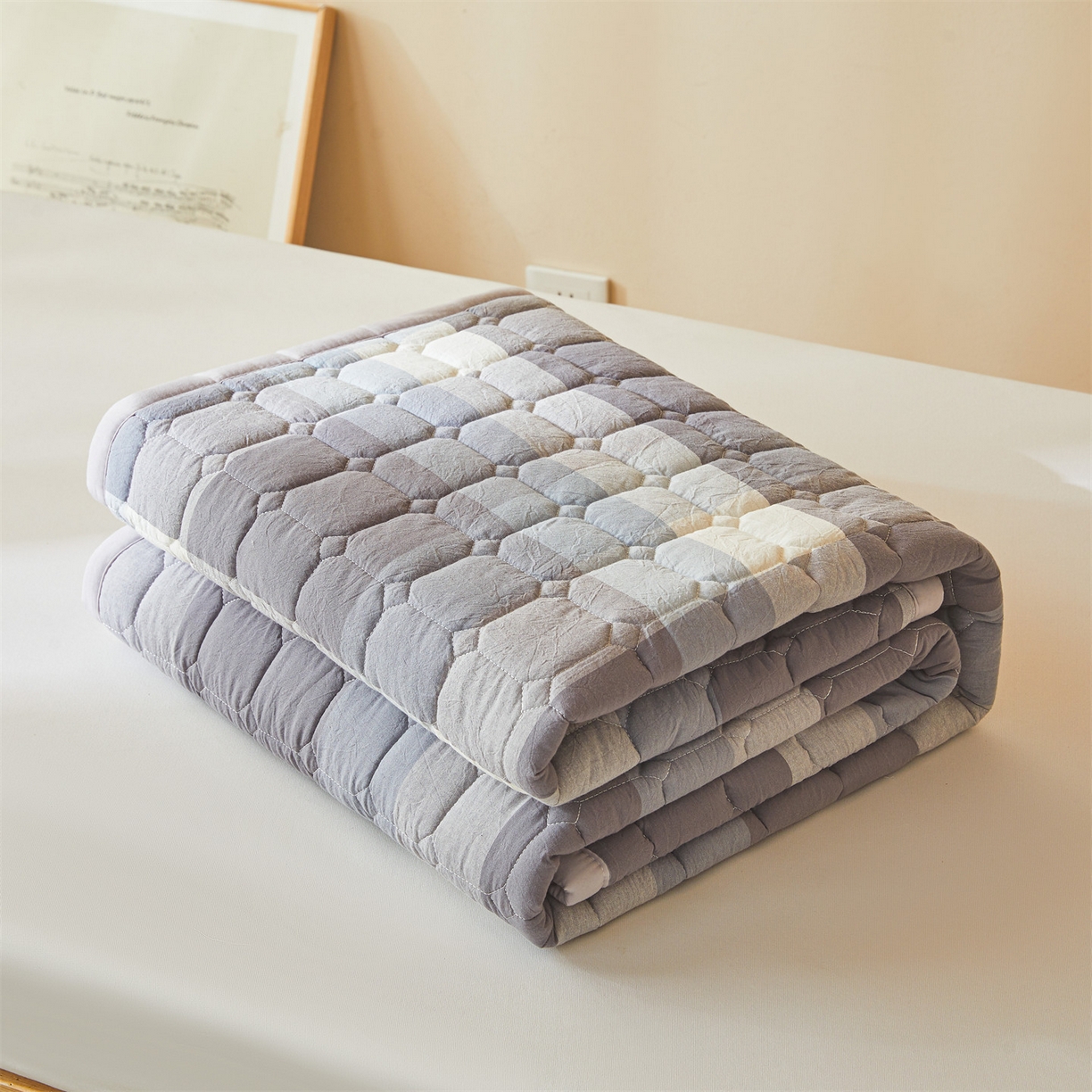 91家纺网 家纺一手货源 找家纺 （总）恒爱家纺 2025新款全棉印花格子床垫