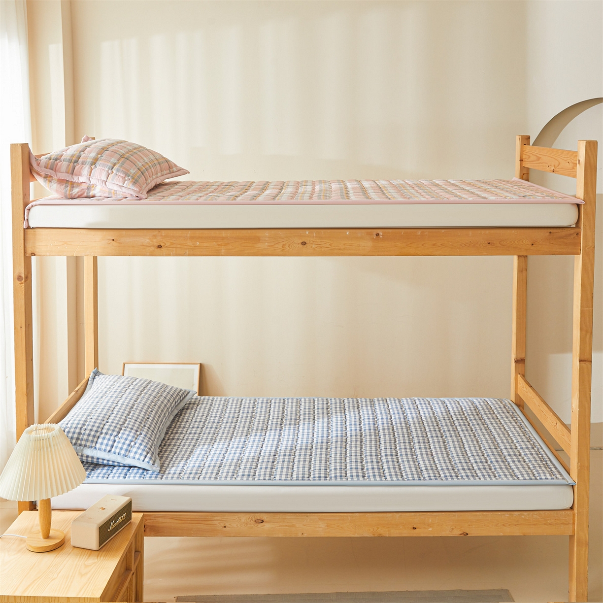 91家纺网 家纺一手货源 找家纺 恒爱家纺 2025新款全棉印花格子床垫 蓝小格