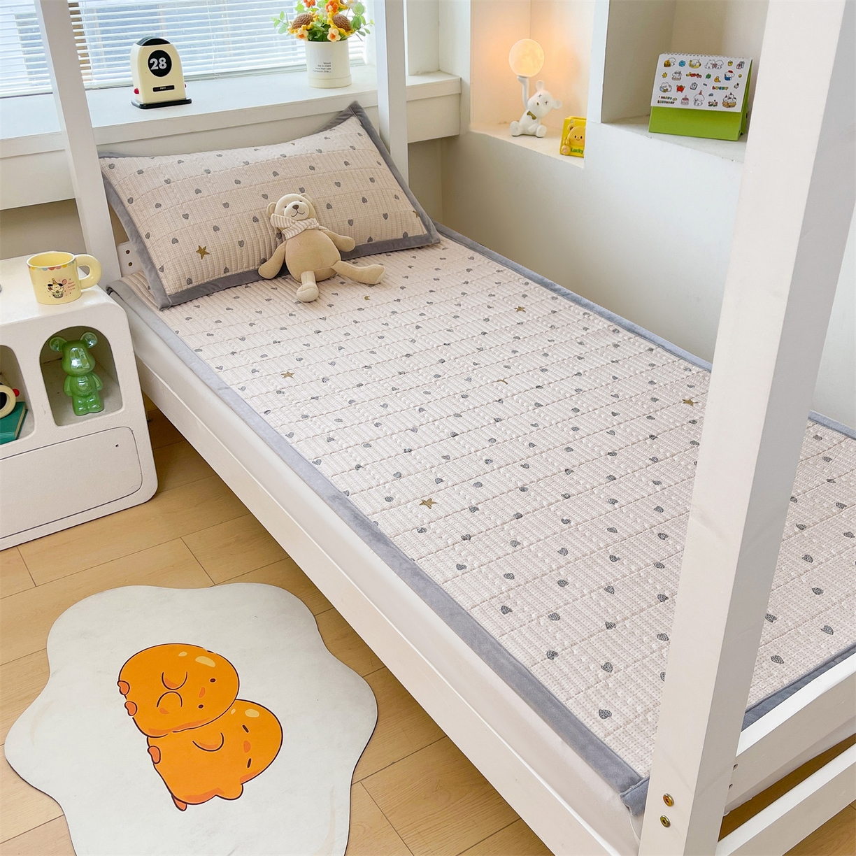 91家纺网 家纺一手货源 找家纺 （总）恒爱家纺 2025新款学生季全棉宝宝绒双面款床护垫