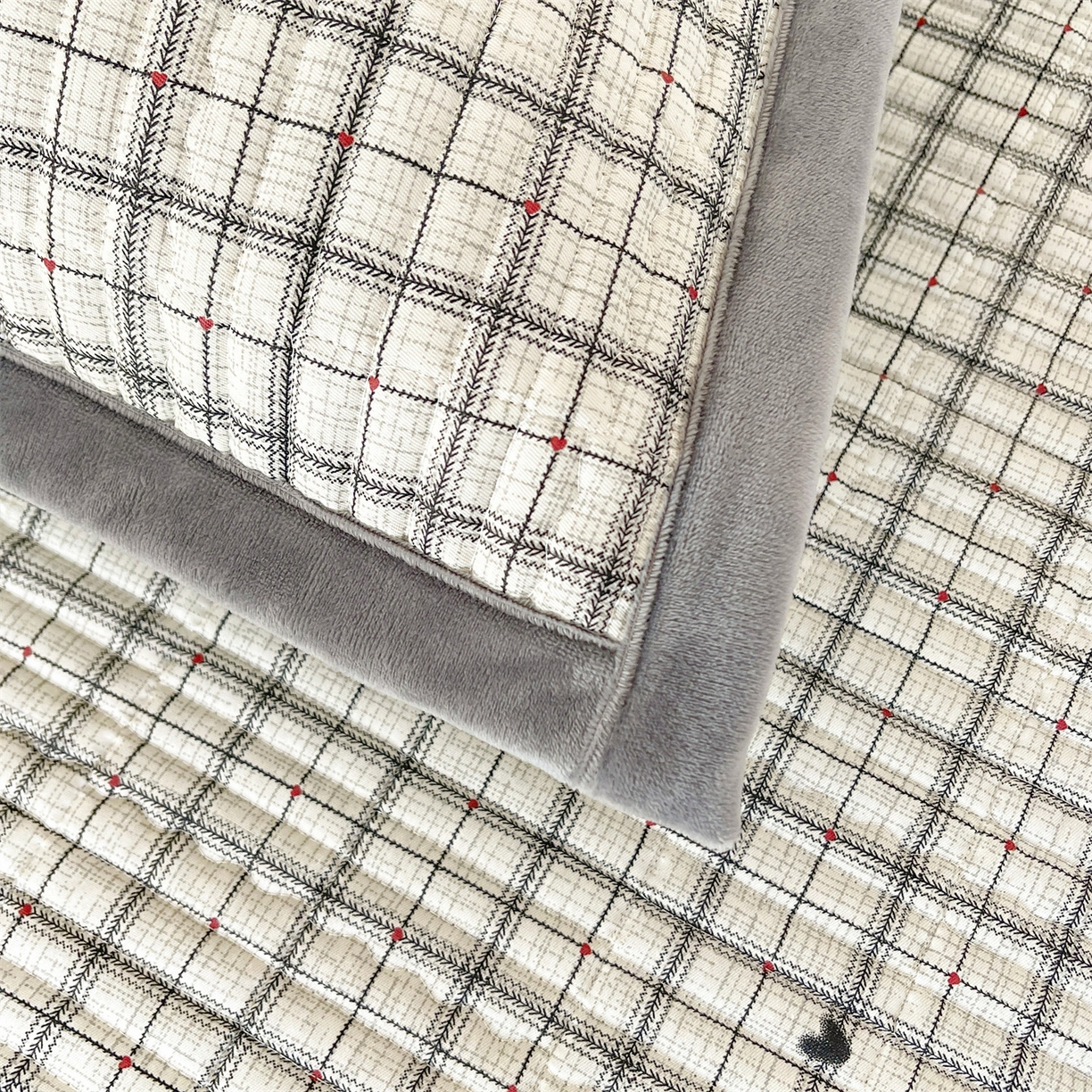 91家纺网 家纺一手货源 找家纺 （总）恒爱家纺 2025新款学生季全棉宝宝绒双面款床护垫