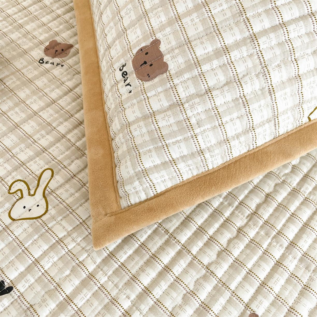 91家纺网 家纺一手货源 找家纺 恒爱家纺 2025新款学生季全棉宝宝绒双面款床护垫 安睡宝