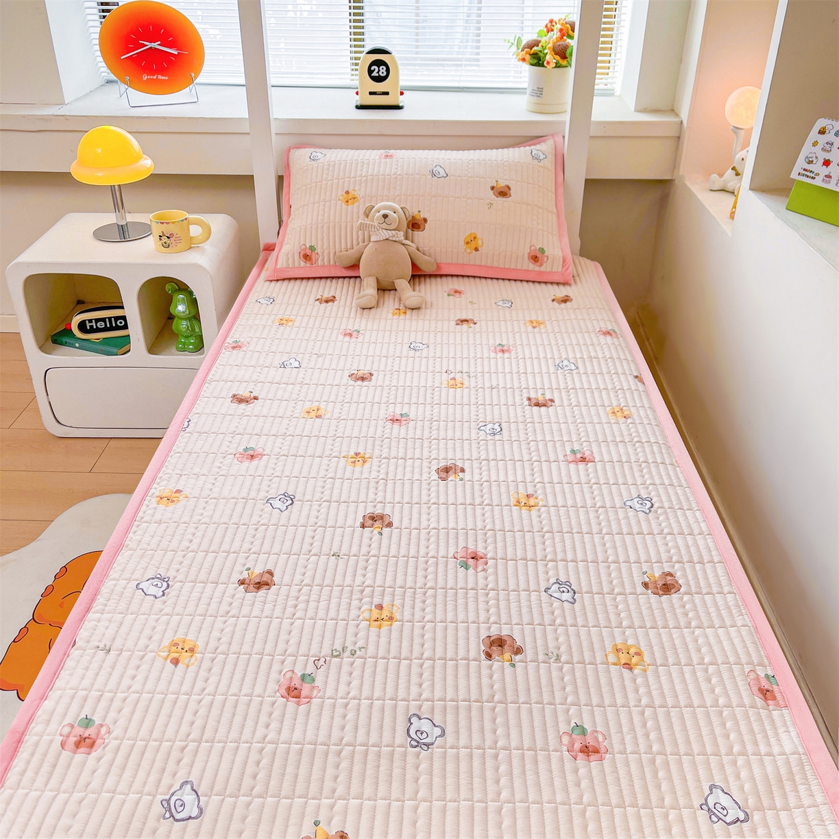 91家纺网 家纺一手货源 找家纺 恒爱家纺 2025新款学生季全棉宝宝绒双面款床护垫 宝宝乐园