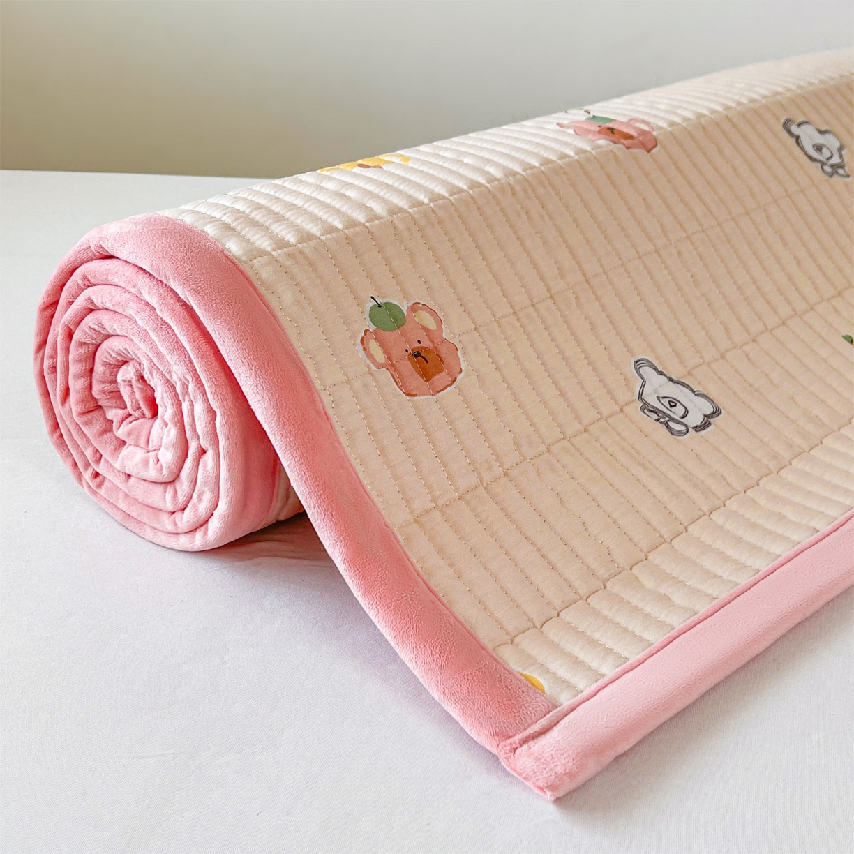 91家纺网 家纺一手货源 找家纺 恒爱家纺 2025新款学生季全棉宝宝绒双面款床护垫 宝宝乐园