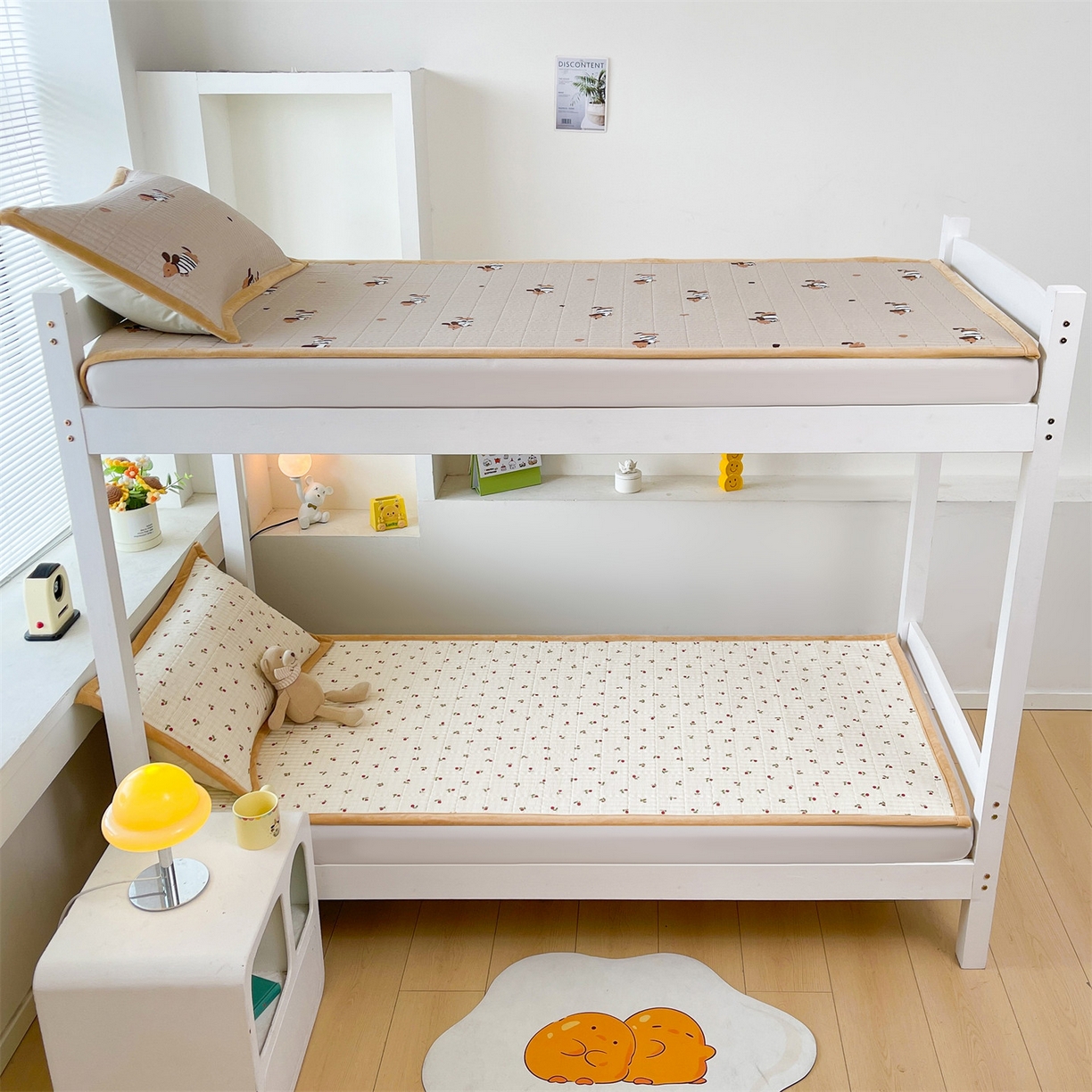 91家纺网 家纺一手货源 找家纺 恒爱家纺 2025新款学生季全棉宝宝绒双面款床护垫 大樱桃