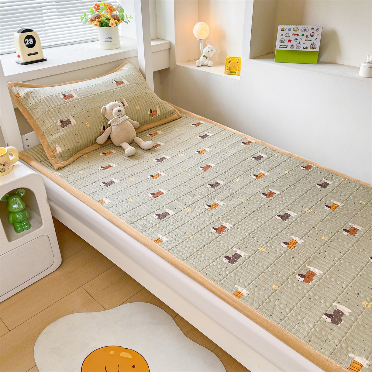 91家纺网 家纺一手货源 找家纺 恒爱家纺 2025新款学生季全棉宝宝绒双面款床护垫 斗牛犬