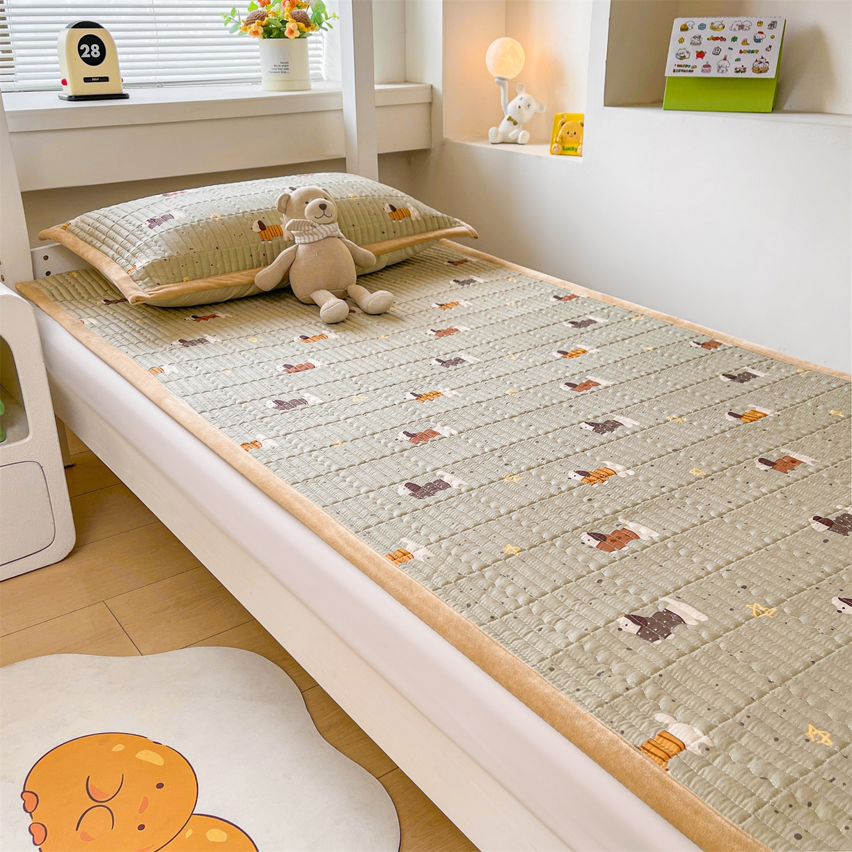 91家纺网 家纺一手货源 找家纺 恒爱家纺 2025新款学生季全棉宝宝绒双面款床护垫 斗牛犬