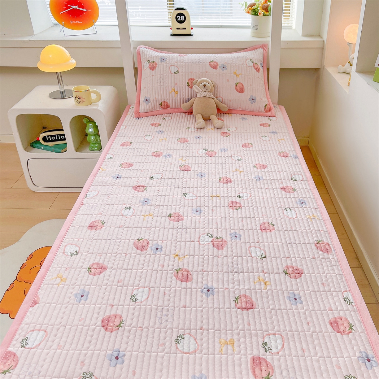 91家纺网 家纺一手货源 找家纺 恒爱家纺 2025新款学生季全棉宝宝绒双面款床护垫 粉公主