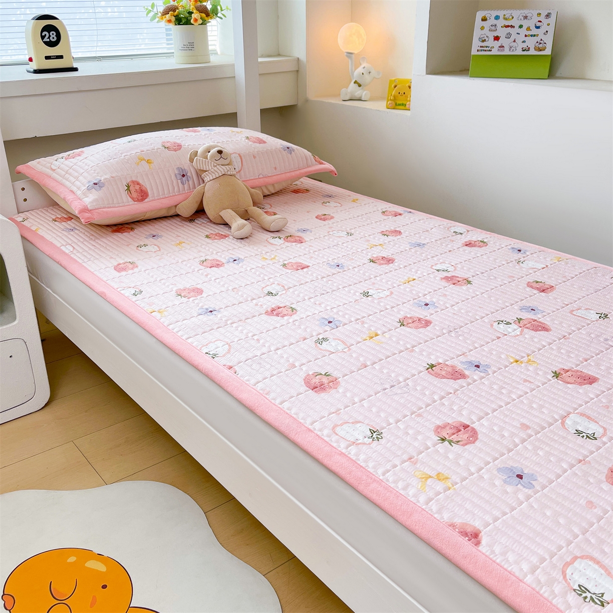 91家纺网 家纺一手货源 找家纺 恒爱家纺 2025新款学生季全棉宝宝绒双面款床护垫 粉公主