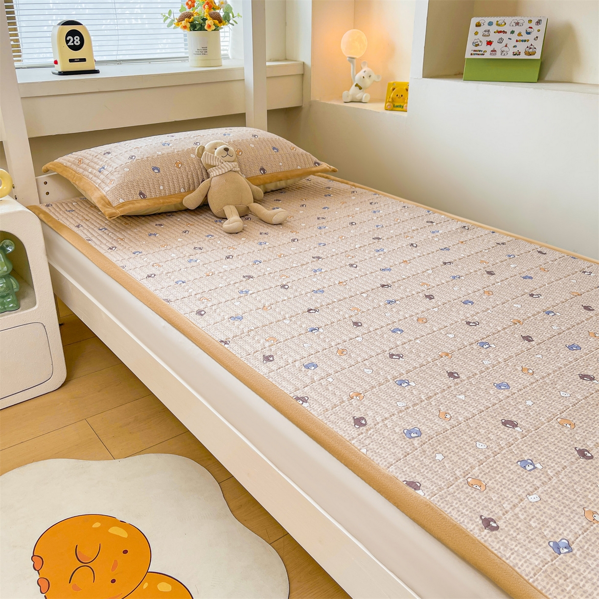 91家纺网 家纺一手货源 找家纺 恒爱家纺 2025新款学生季全棉宝宝绒双面款床护垫 梦幻熊