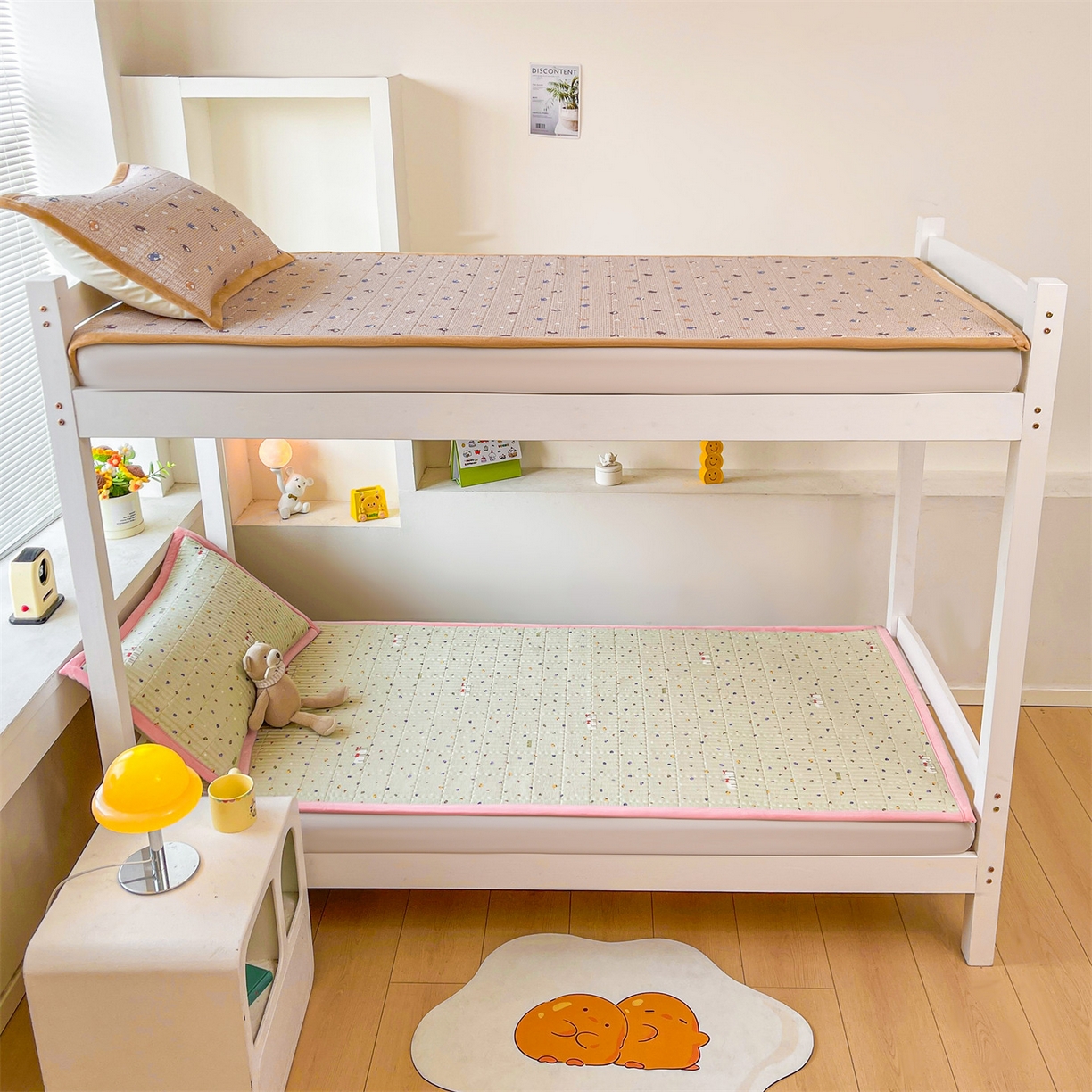 91家纺网 家纺一手货源 找家纺 恒爱家纺 2025新款学生季全棉宝宝绒双面款床护垫 迷你彩虹豆