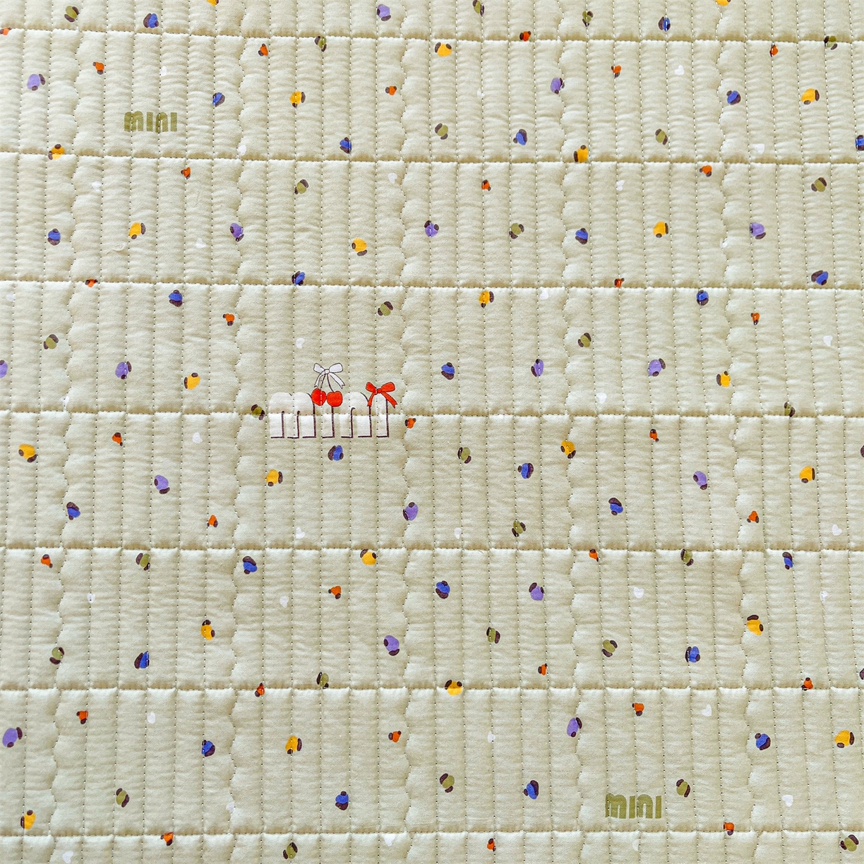 91家纺网 家纺一手货源 找家纺 恒爱家纺 2025新款学生季全棉宝宝绒双面款床护垫 迷你彩虹豆