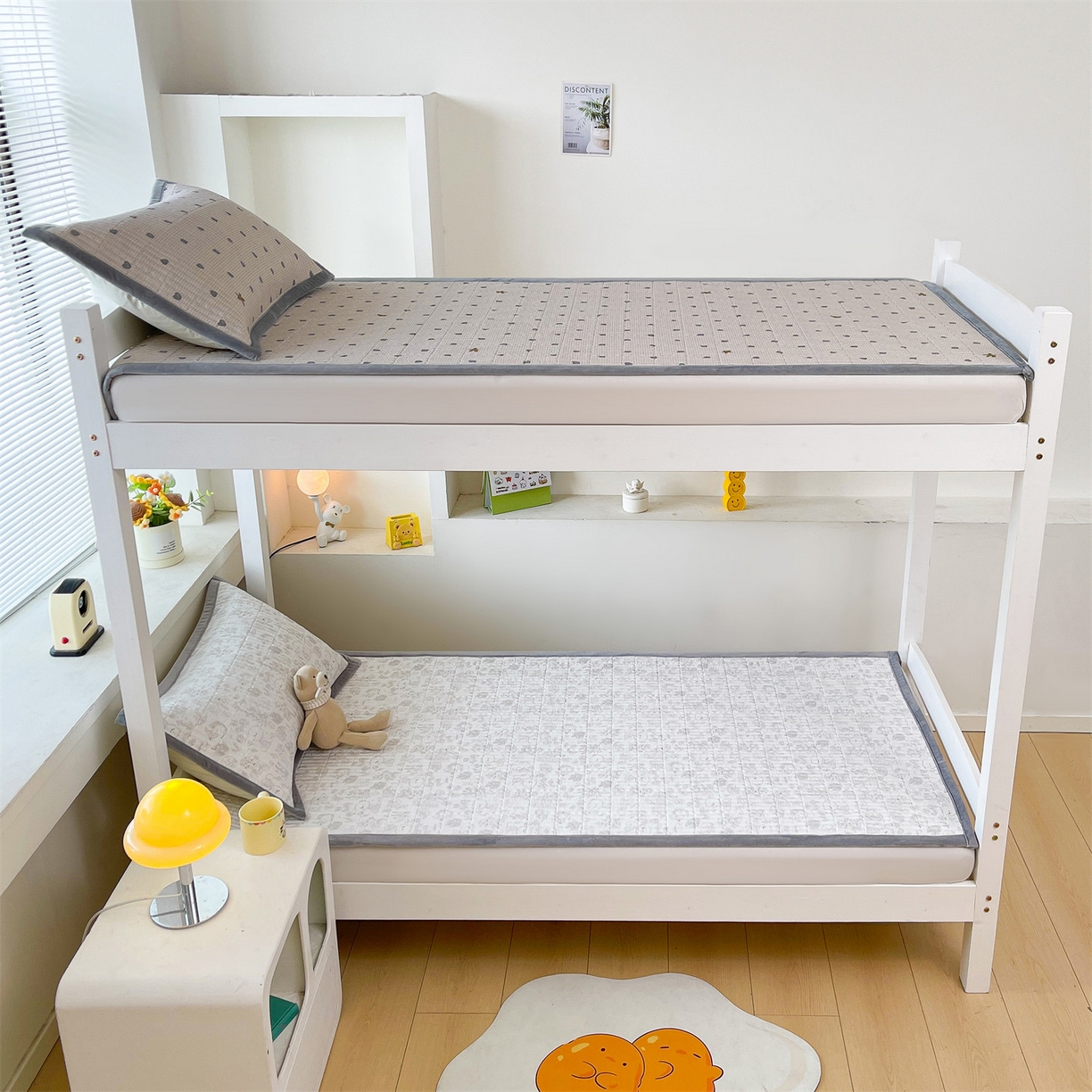 91家纺网 家纺一手货源 找家纺 恒爱家纺 2025新款学生季全棉宝宝绒双面款床护垫 诗意花语