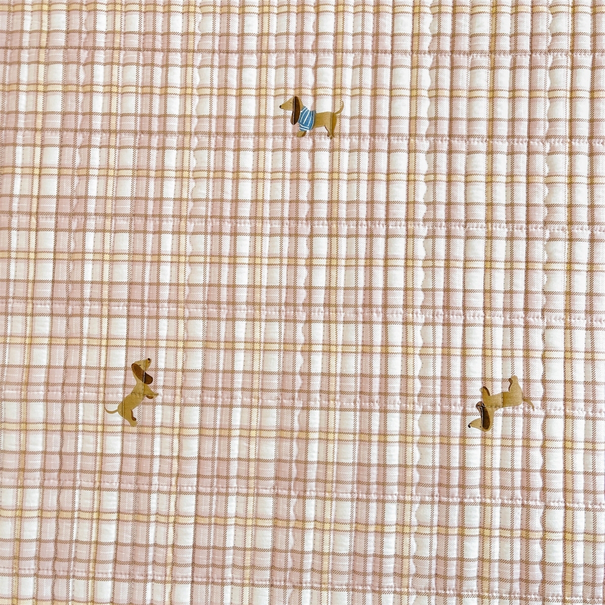 91家纺网 家纺一手货源 找家纺 恒爱家纺 2025新款学生季全棉宝宝绒双面款床护垫 甜心汪汪-粉