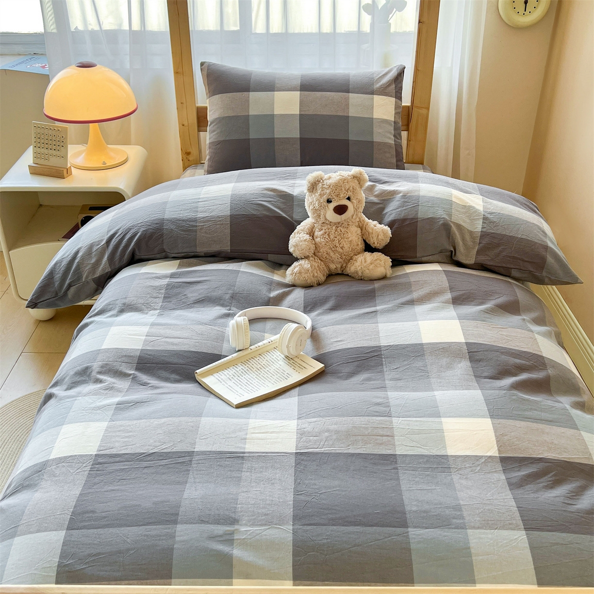 91家纺网 家纺一手货源 找家纺 （总）恒爱家纺 2025新款学生季全棉印花格子三件套