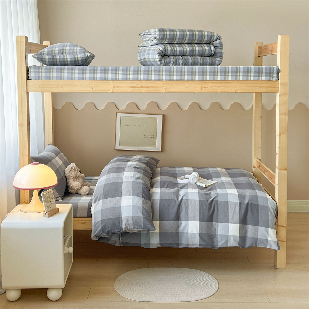 91家纺网 家纺一手货源 找家纺 （总）恒爱家纺 2025新款学生季全棉印花格子三件套